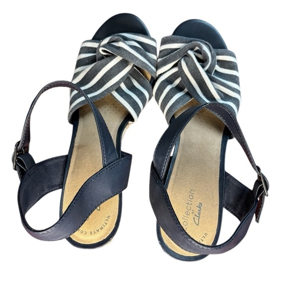 NWOT CLARKS Women's Margee Beth Stripe Navy White Marine Wedge Sandal, Size 9W - Picture 8 of 12